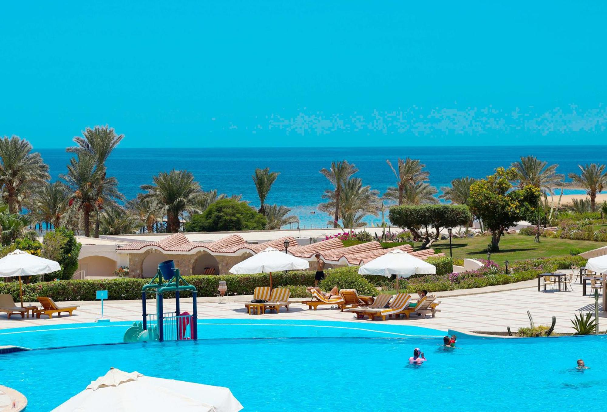 Royal Brayka Beach Resort 아부 다밥 외부 사진